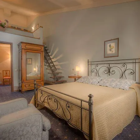 Relais Uffizi 4* Florence
