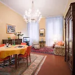 Ξενοδοχείο Relais Uffizi 4*