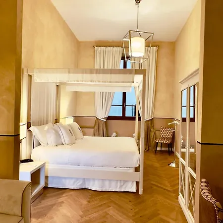 酒店 黎莱斯乌菲其酒店 4*